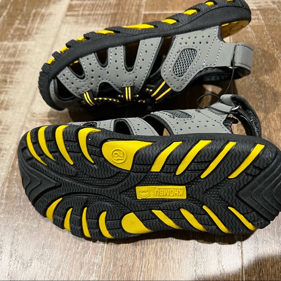 Khombu - Picture 2 of 6